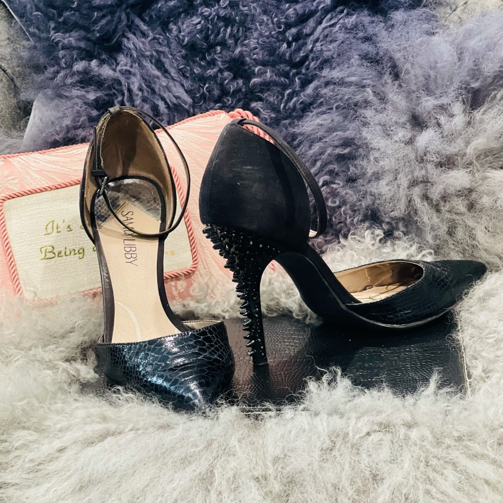Black Sam & Libby Heel
